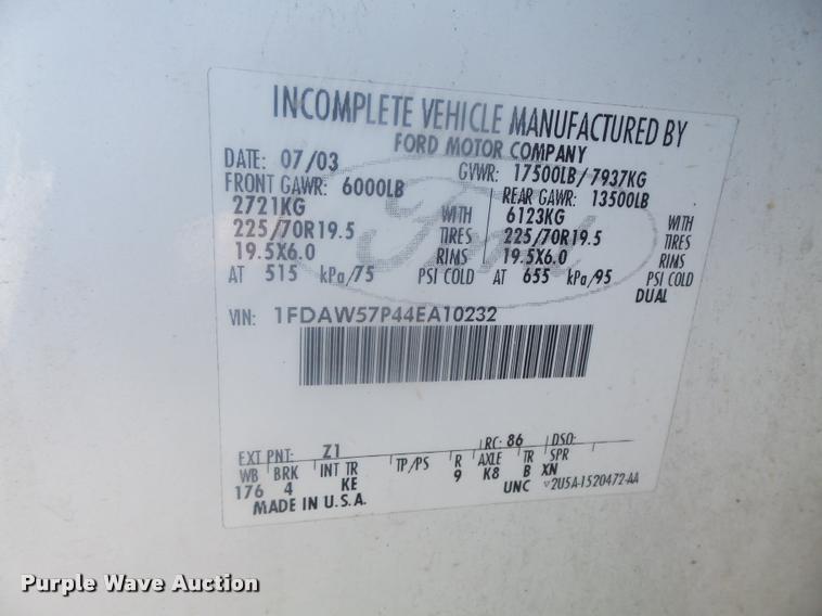 image for item K7722 2004 Ford F550 XL Crew Cab utility bed