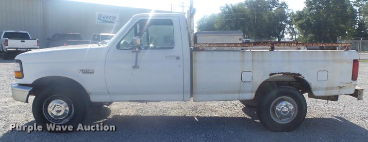image for item K7723 1997 Ford F250 HD pickup truck