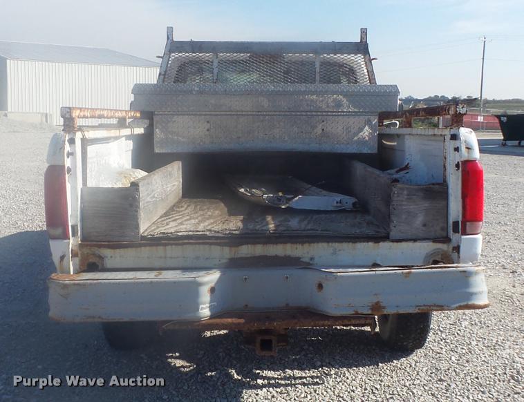 image for item K7723 1997 Ford F250 HD pickup truck