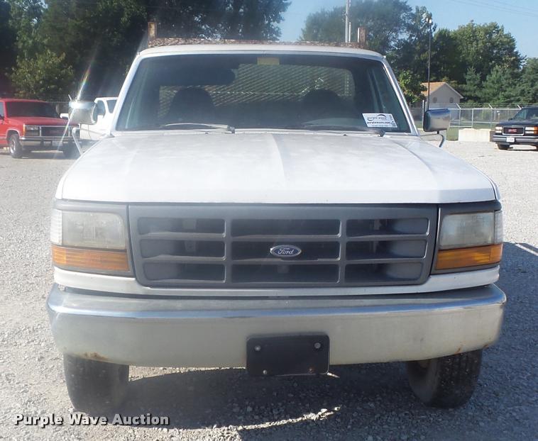 image for item K7723 1997 Ford F250 HD pickup truck