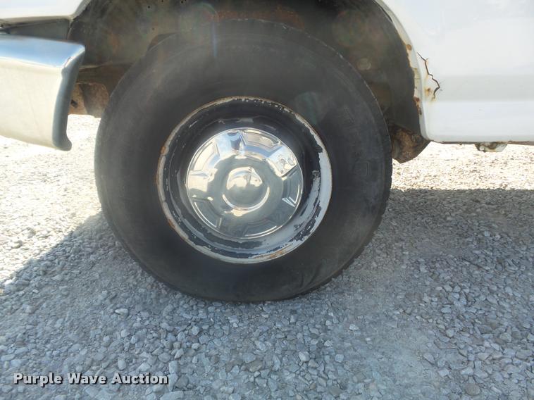 image for item K7723 1997 Ford F250 HD pickup truck