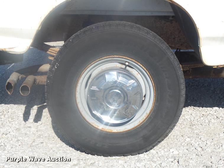 image for item K7723 1997 Ford F250 HD pickup truck