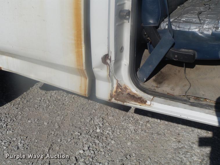 image for item K7723 1997 Ford F250 HD pickup truck