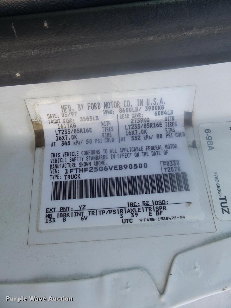 image for item K7723 1997 Ford F250 HD pickup truck