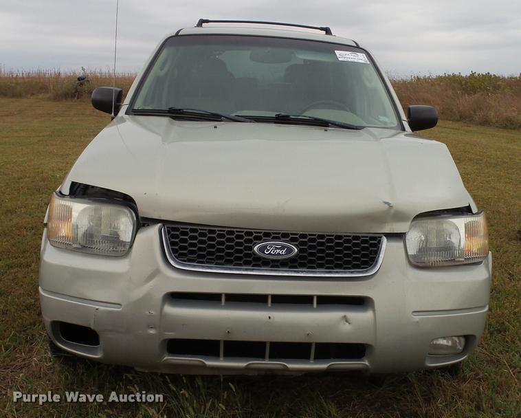 image for item K8173 2003 Ford Escape Limited SUV