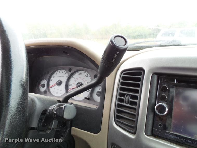 image for item K8173 2003 Ford Escape Limited SUV