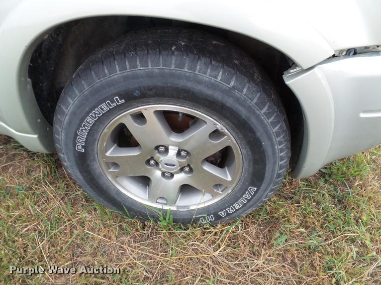 image for item K8173 2003 Ford Escape Limited SUV