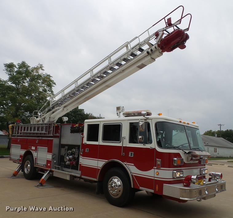 image for item K8241 1992 Pierce Arrow E6753 Aerial Crew Cab fire truck