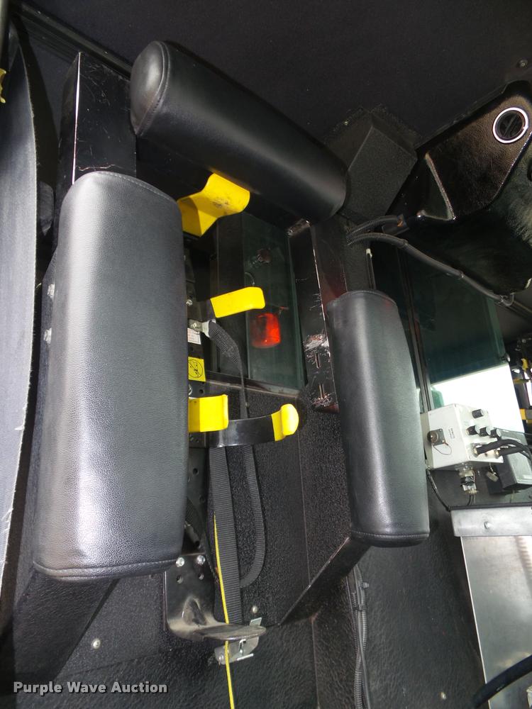 image for item K8241 1992 Pierce Arrow E6753 Aerial Crew Cab fire truck