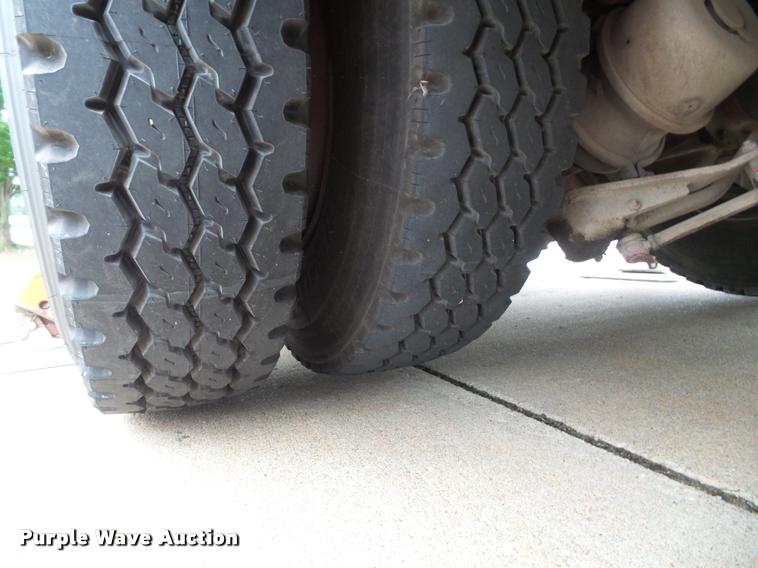 image for item K8241 1992 Pierce Arrow E6753 Aerial Crew Cab fire truck