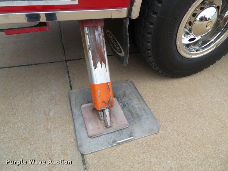 image for item K8241 1992 Pierce Arrow E6753 Aerial Crew Cab fire truck
