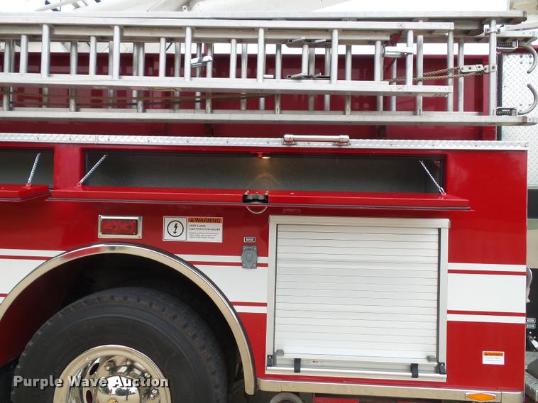 image for item K8241 1992 Pierce Arrow E6753 Aerial Crew Cab fire truck