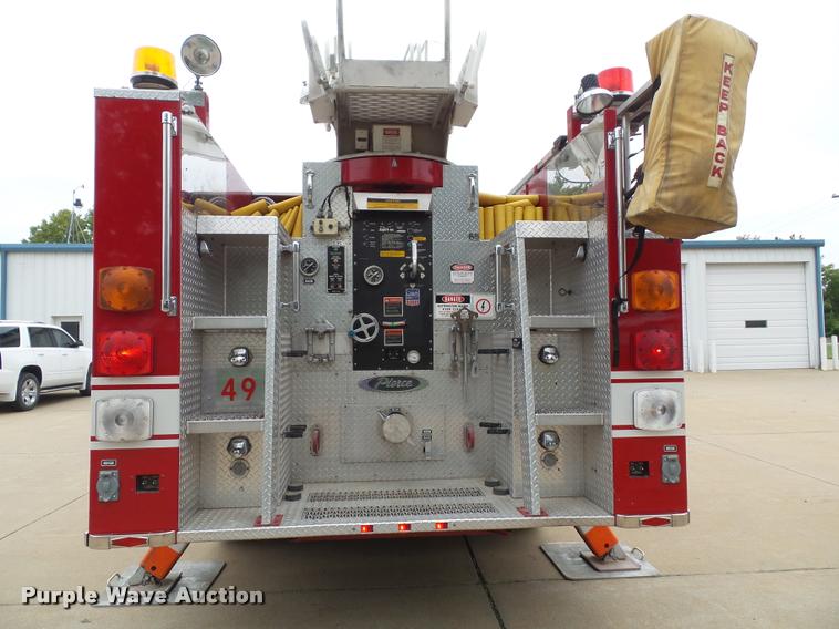 image for item K8241 1992 Pierce Arrow E6753 Aerial Crew Cab fire truck
