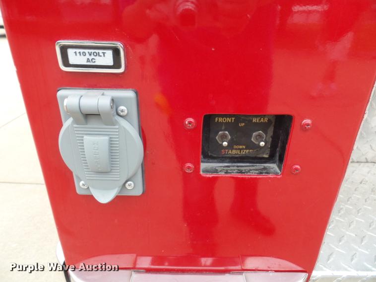 image for item K8241 1992 Pierce Arrow E6753 Aerial Crew Cab fire truck