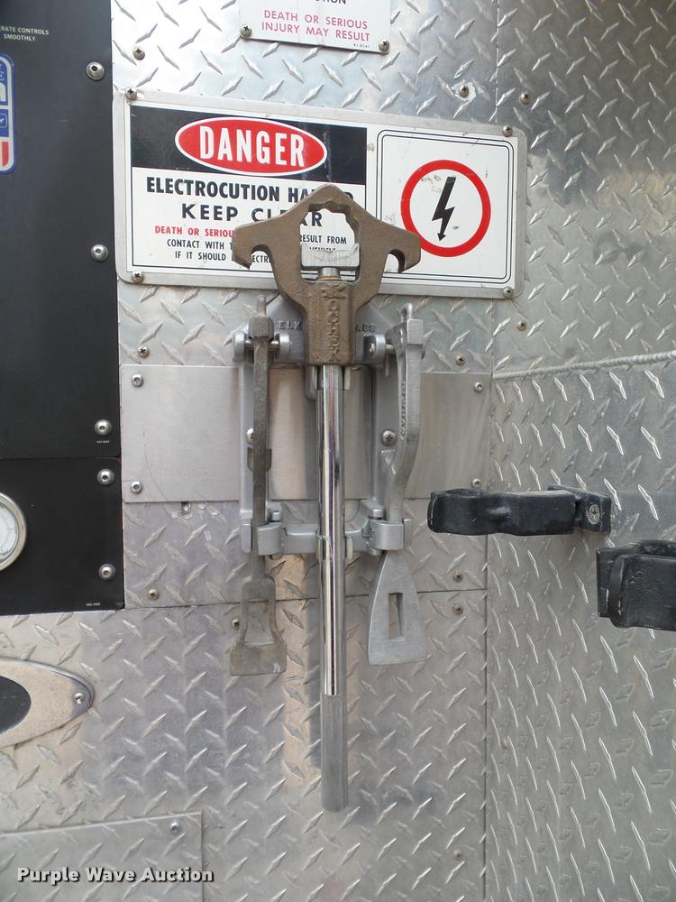 image for item K8241 1992 Pierce Arrow E6753 Aerial Crew Cab fire truck