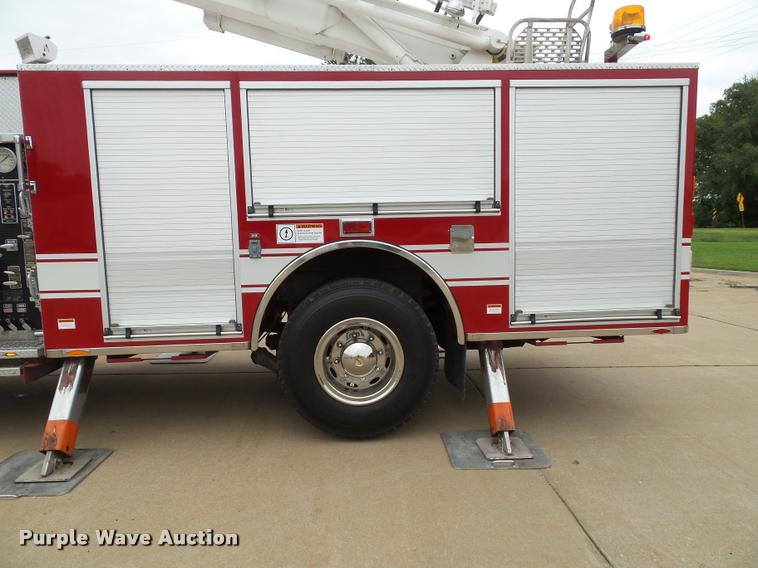 image for item K8241 1992 Pierce Arrow E6753 Aerial Crew Cab fire truck