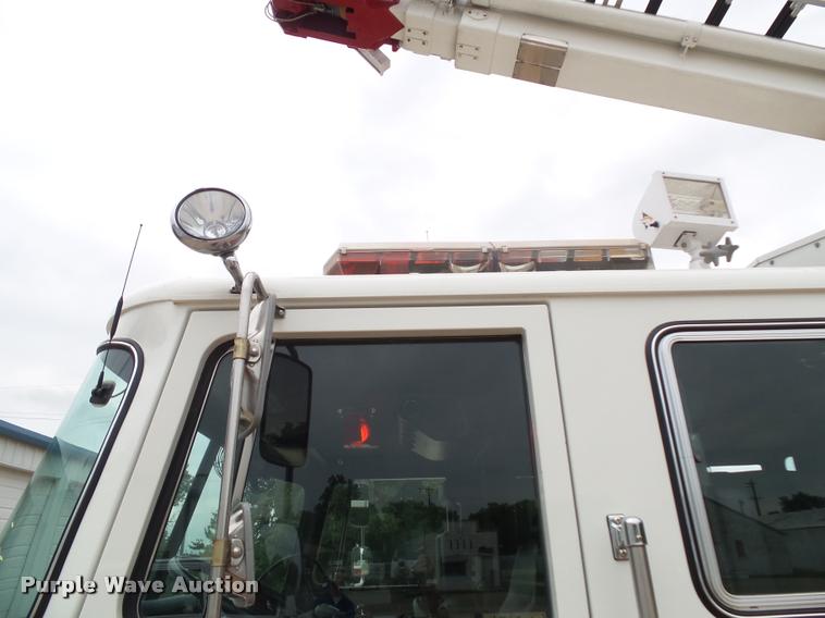 image for item K8241 1992 Pierce Arrow E6753 Aerial Crew Cab fire truck