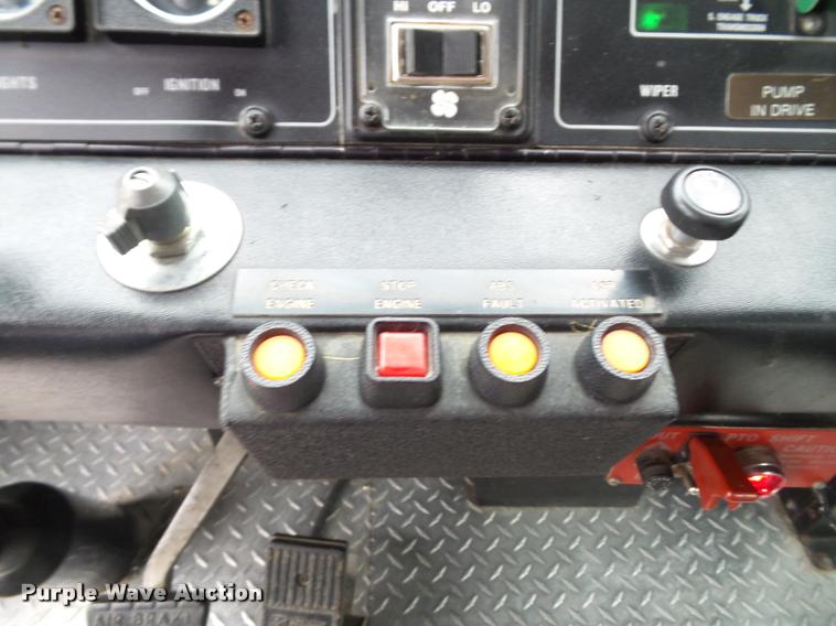 image for item K8241 1992 Pierce Arrow E6753 Aerial Crew Cab fire truck