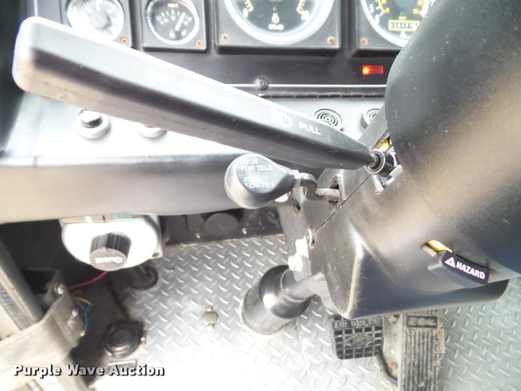 image for item K8241 1992 Pierce Arrow E6753 Aerial Crew Cab fire truck