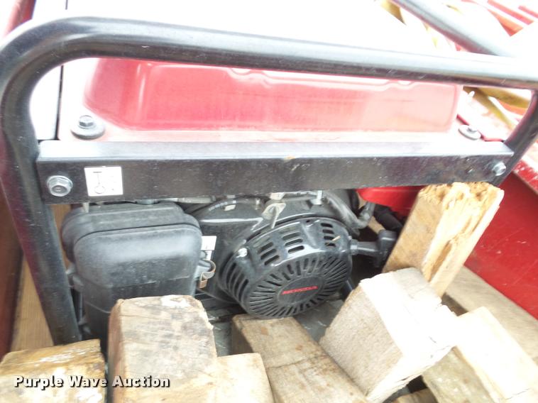 image for item K8241 1992 Pierce Arrow E6753 Aerial Crew Cab fire truck