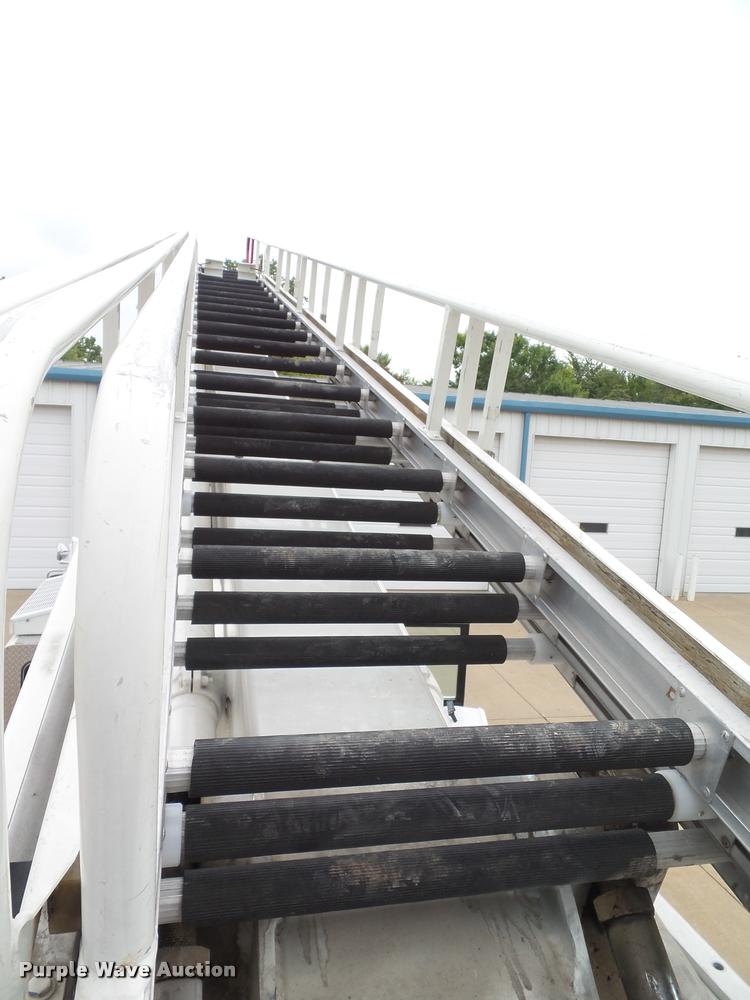 image for item K8241 1992 Pierce Arrow E6753 Aerial Crew Cab fire truck