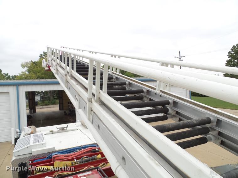 image for item K8241 1992 Pierce Arrow E6753 Aerial Crew Cab fire truck