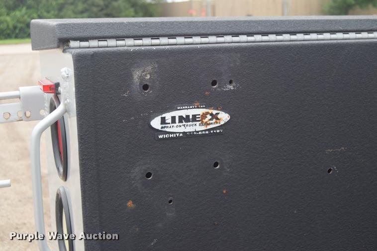 image for item L2586 2006 Ford F350 XLT Super Duty SuperCab utility truck