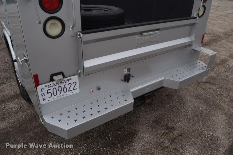 image for item L2586 2006 Ford F350 XLT Super Duty SuperCab utility truck