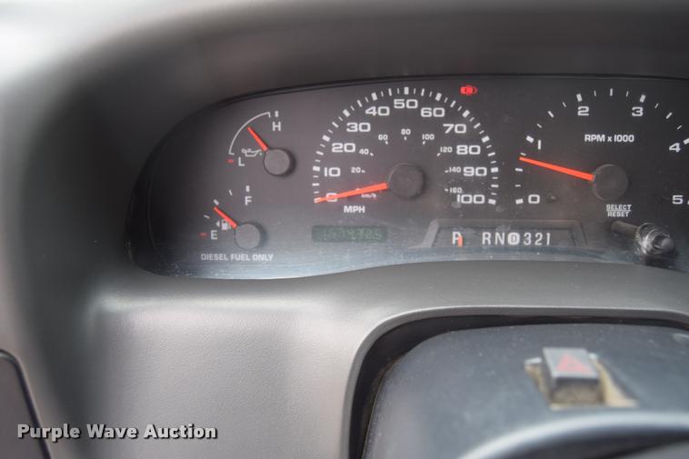 image for item L2590 2004 Ford F350 XLT Super Duty SuperCab utility truck