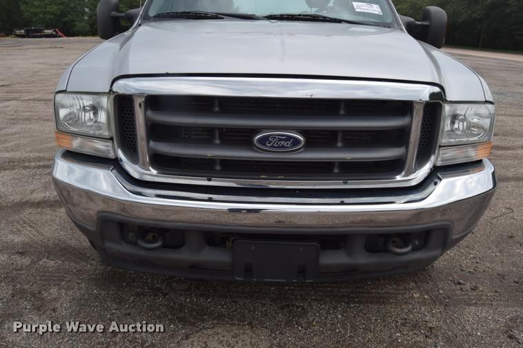 image for item L2590 2004 Ford F350 XLT Super Duty SuperCab utility truck
