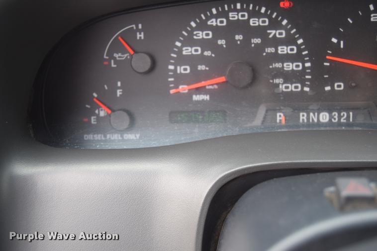 image for item L2590 2004 Ford F350 XLT Super Duty SuperCab utility truck