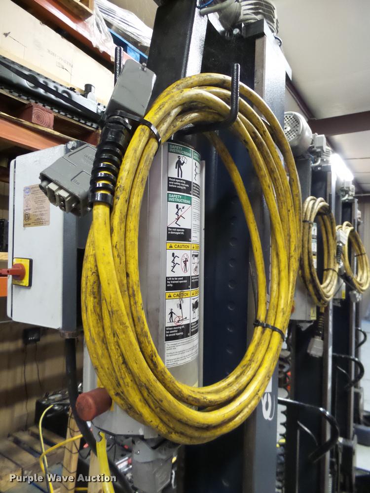 image for item L2710 (4) Challenger CLM16 electric mobile column lifts