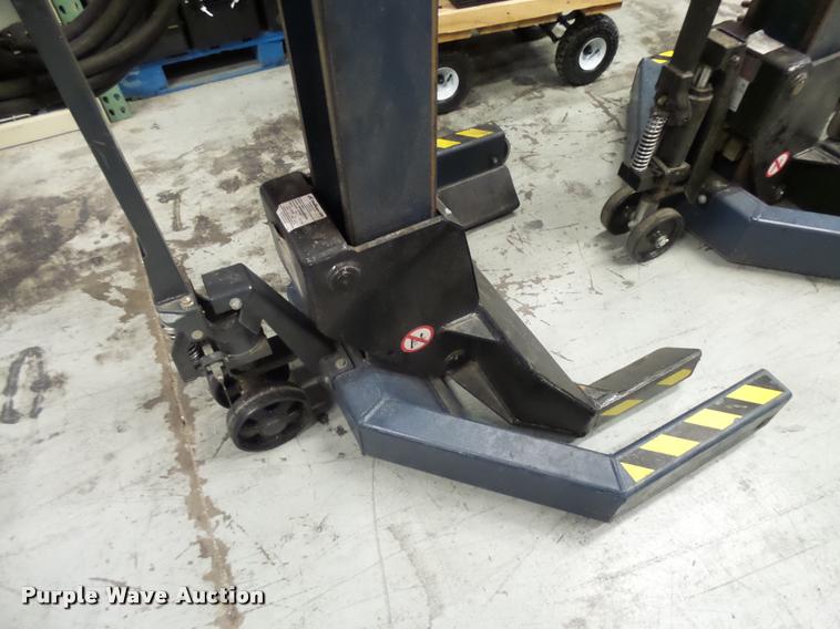image for item L2710 (4) Challenger CLM16 electric mobile column lifts
