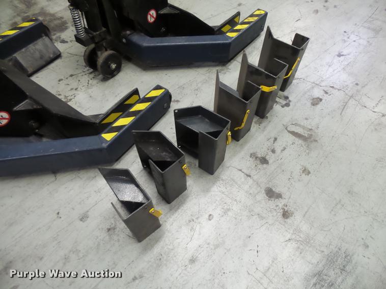 image for item L2710 (4) Challenger CLM16 electric mobile column lifts