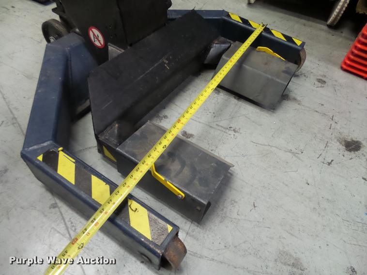 image for item L2710 (4) Challenger CLM16 electric mobile column lifts