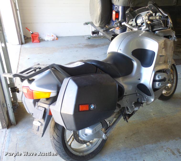 image for item L2714 2004 BMW R1150RT motorcycle