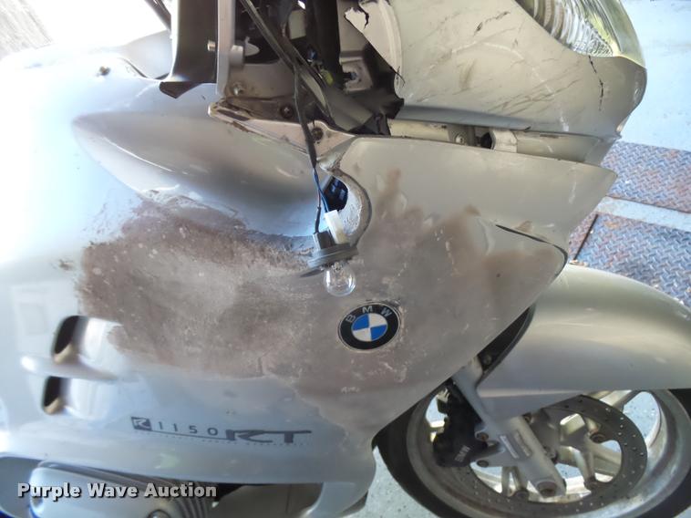 image for item L2714 2004 BMW R1150RT motorcycle