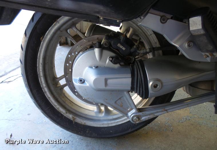 image for item L2714 2004 BMW R1150RT motorcycle