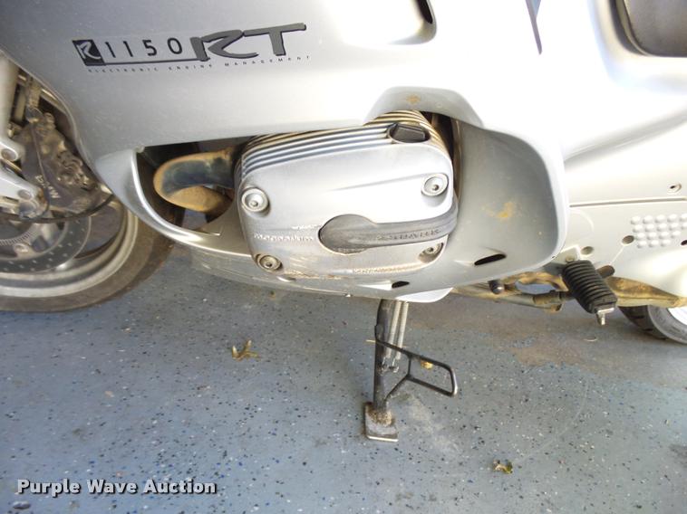 image for item L2714 2004 BMW R1150RT motorcycle