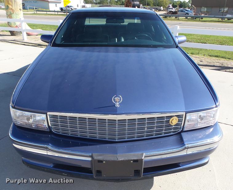 image for item L4048 1994 Cadillac DeVille
