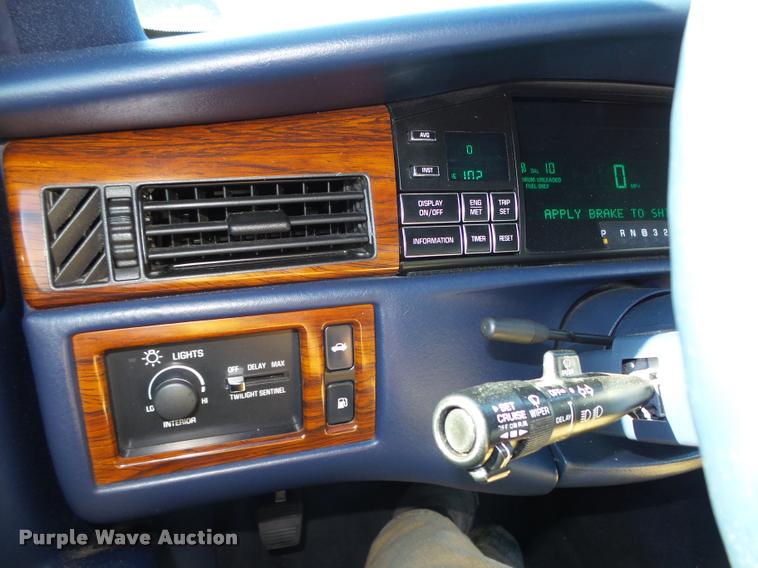 image for item L4048 1994 Cadillac DeVille