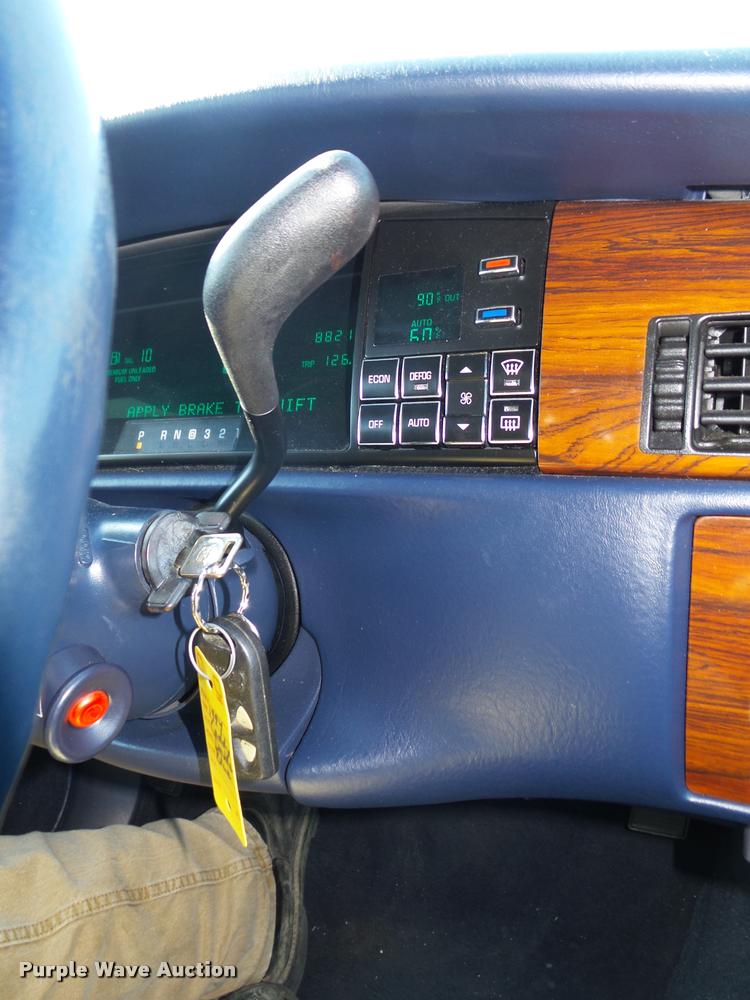 image for item L4048 1994 Cadillac DeVille