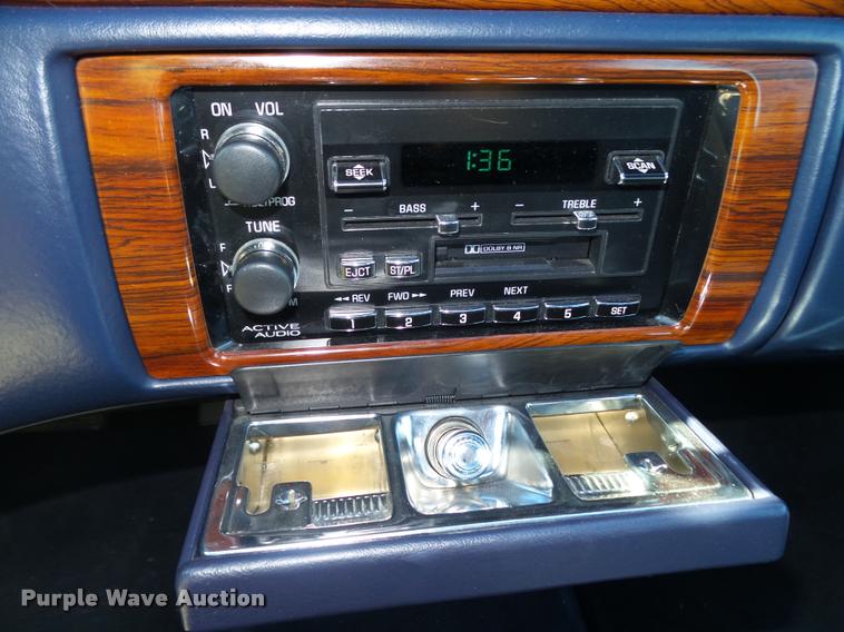 image for item L4048 1994 Cadillac DeVille