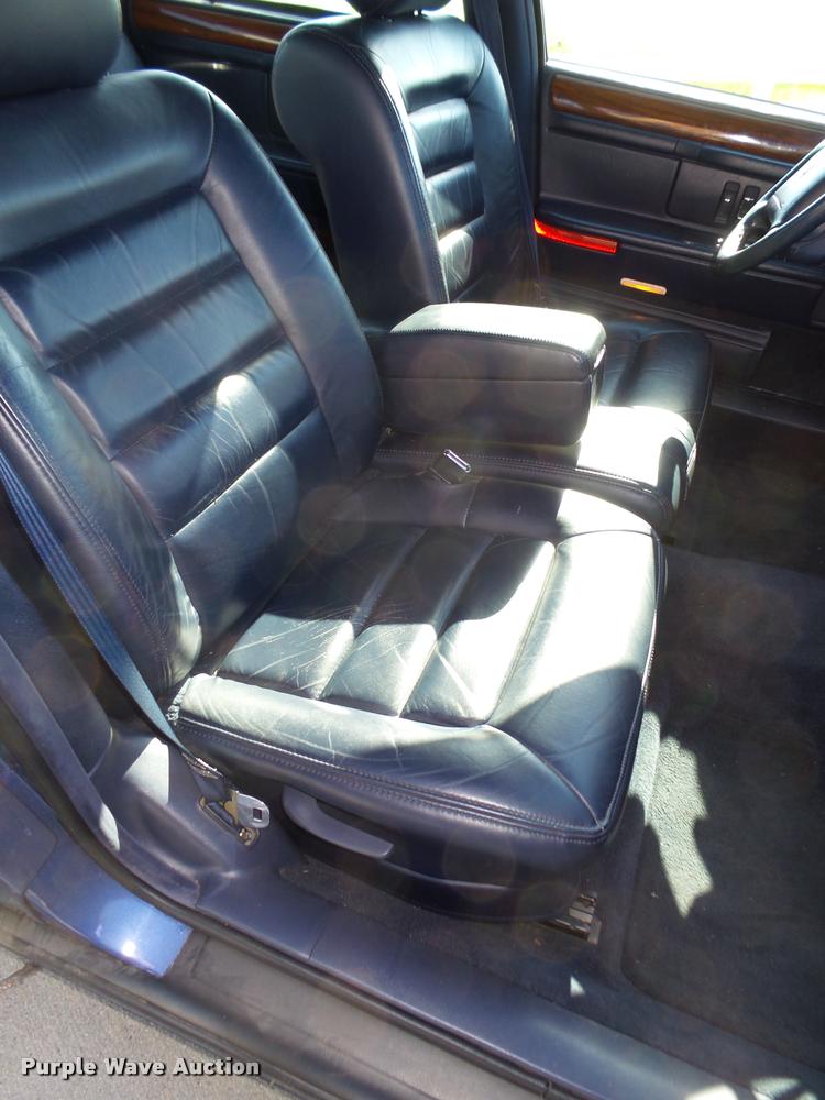 image for item L4048 1994 Cadillac DeVille