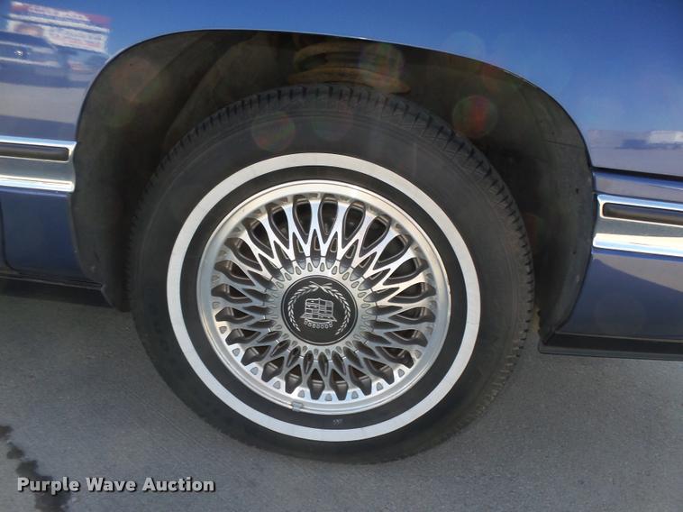 image for item L4048 1994 Cadillac DeVille