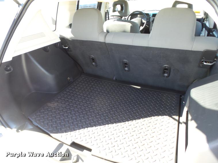 image for item L4056 2007 Jeep Compass SUV