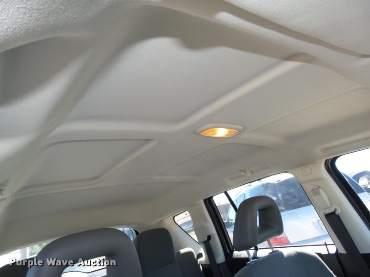 image for item L4056 2007 Jeep Compass SUV