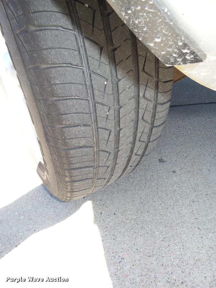 image for item L4056 2007 Jeep Compass SUV