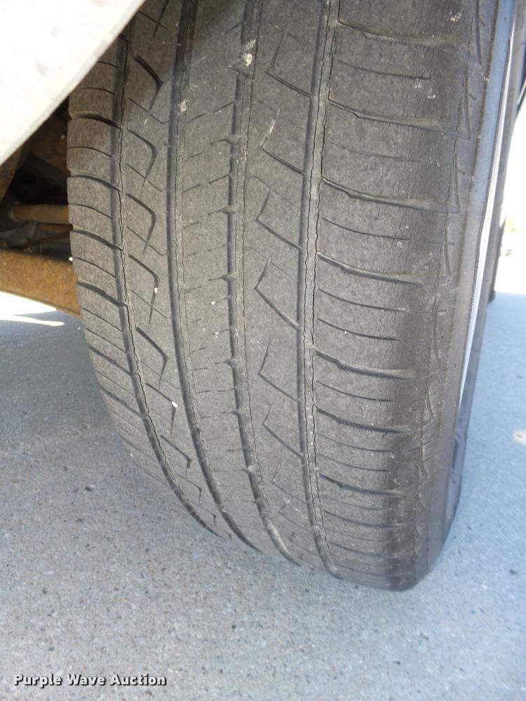 image for item L4056 2007 Jeep Compass SUV