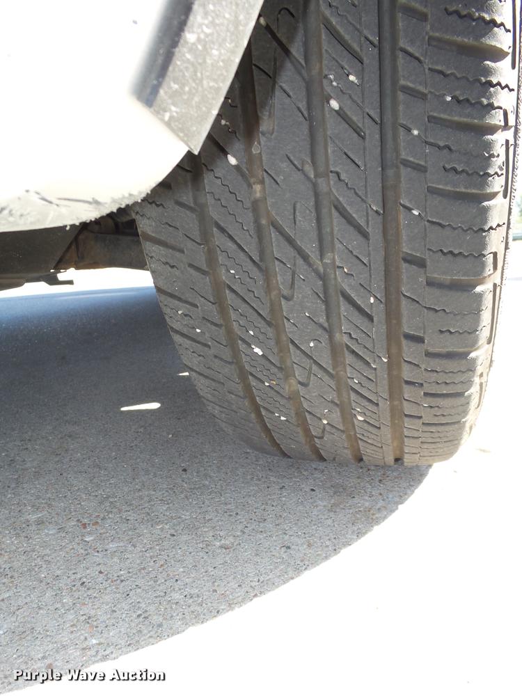 image for item L4056 2007 Jeep Compass SUV